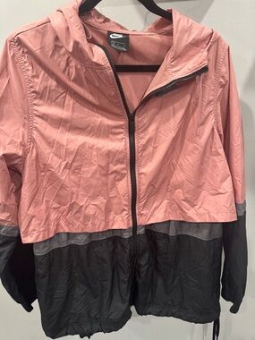 Nike Women’s Pink and Black Colorblock Hooded Windbreaker